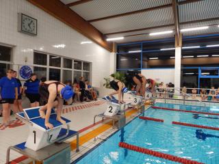 kinderweihnachtsschwimmen greiz 2022 bild 3