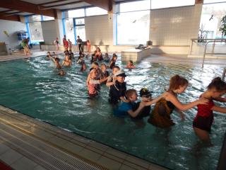 schwimmfasching greiz 2023 bild 12