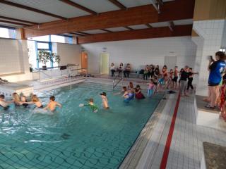 schwimmfasching greiz 2023 bild 6