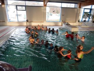 schwimmfasching greiz 2023 bild 9