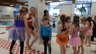 schwimmfasching 2020 bild 26